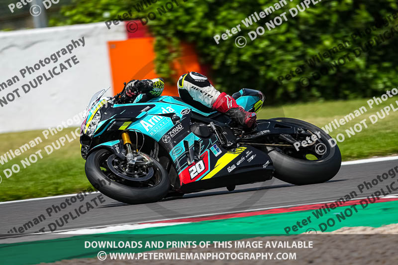 donington no limits trackday;donington park photographs;donington trackday photographs;no limits trackdays;peter wileman photography;trackday digital images;trackday photos